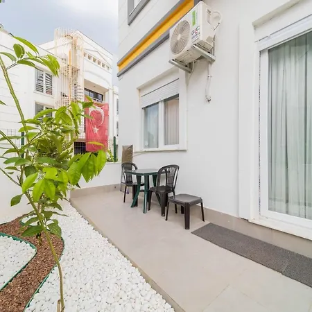 Charming And Central Flat Near Beach In Muratpasa-2
