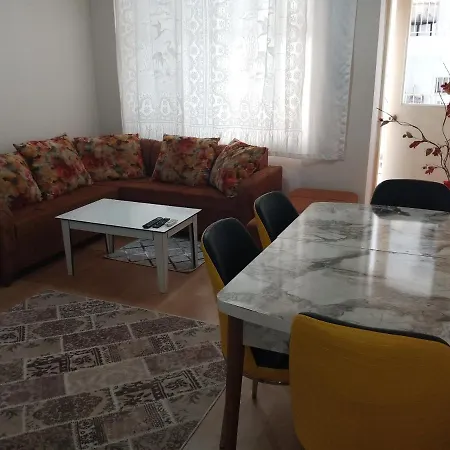 Yueksel Apartmani2-3