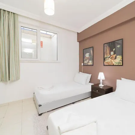 Spacious Flat With Backyard In Muratpasa-2