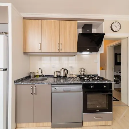 Lovely Flat 2 Km To Lara Beach In Muratpasa-3