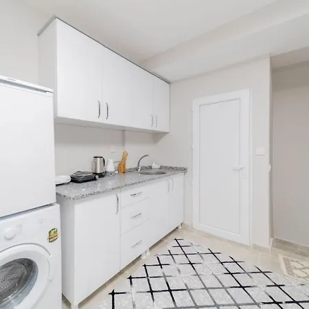 Furnished Tiny Studio Flat In Muratpasa Antalya-3