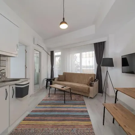 Modern And Cozy Apartment In Muratpasa Antalya-2