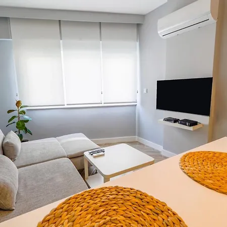 Central Flat Near Beach In Muratpasa Antalya-3