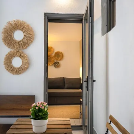 The Easy Rooms Verandah-2
