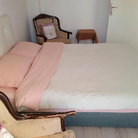 Kpz Apartments Flats - Cheap Staying Sleeping Place-2