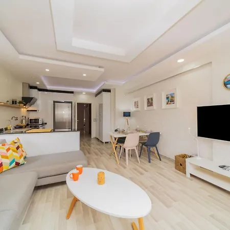 Comfortable Home Near Beach W Balcony In Antalya-3