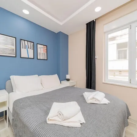 Comfortable Home Near Beach W Balcony In Antalya-2