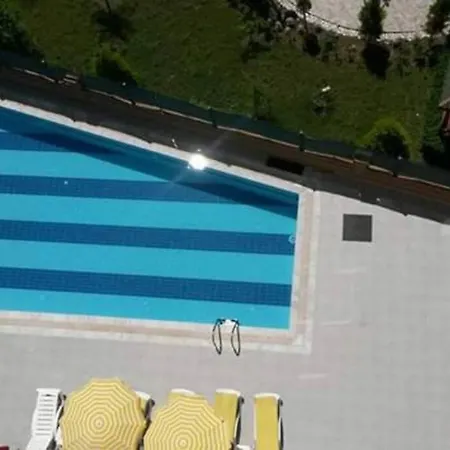 Antalya Konyaalti Plaji Havuzbasi 1+1 Daire-2