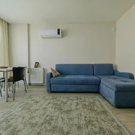 Selin'S Apartment With Pool View-3