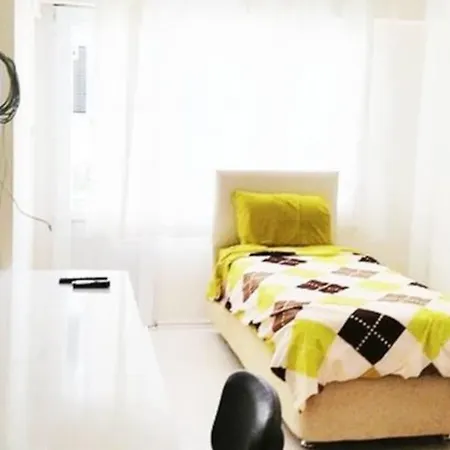 Central Cozy Flat Fully Furnished 331-2
