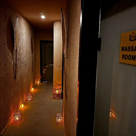 Wolf Of The City Hotel & Spa-2