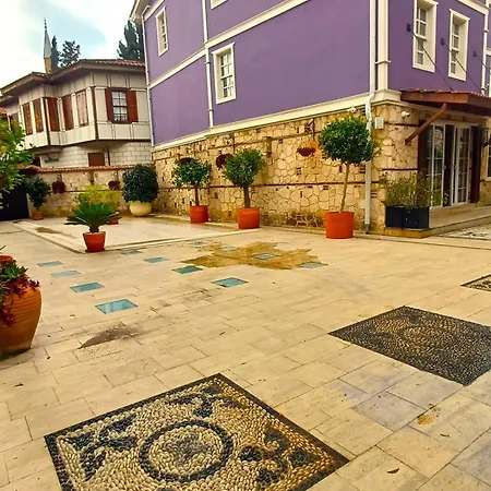Exceptional Flat With Terrace Near Hadrian'S Gate-2