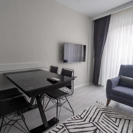 Apartment With Balcony Close To Beach In Muratpasa-3