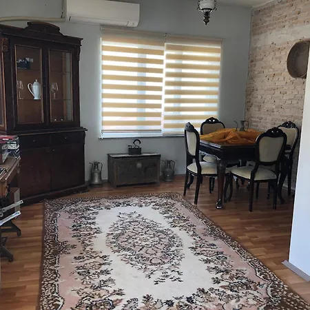 Tarihi Kaleici Denize Yakin Size Oezel Muhtesem Konum Uygun Fiyat Ev-2