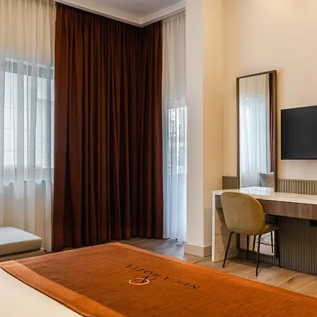 Mira Inn Lara-2