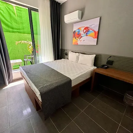 Wolf Of The City Hotel & Spa-3