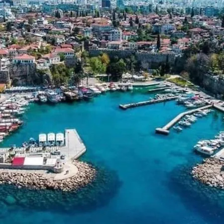 Kaleici Muhtesem Konum Deniz Yakini 1+0 Oezel Ev-3