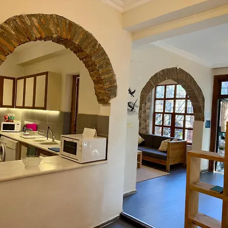 Old Town Cozy Villa In The Heart Of Antalya-2