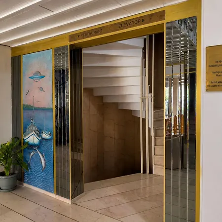 Hotel Gueleryuez 2-3