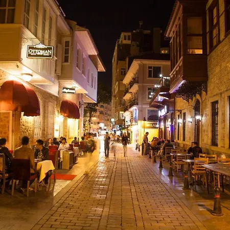 Lavin Suites Hotel-3
