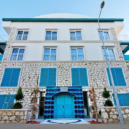 Yazar Lara Hotel-2