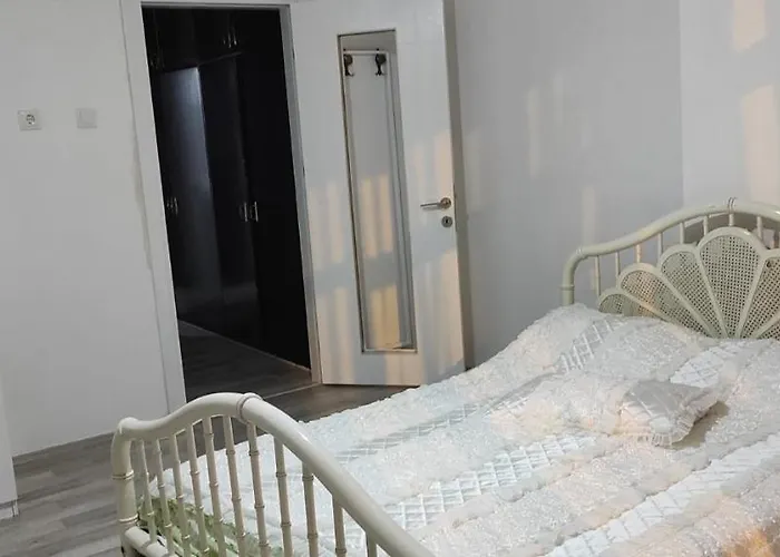Huisdiervriedelijke Apartment Near Isiklar Street, Close To Kaleici Antalya