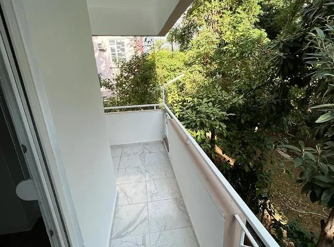Nezih Bir Oda Antalya
