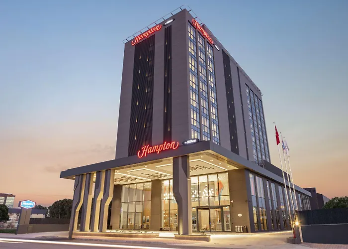 Готель Hampton By Hilton Antalya Airport